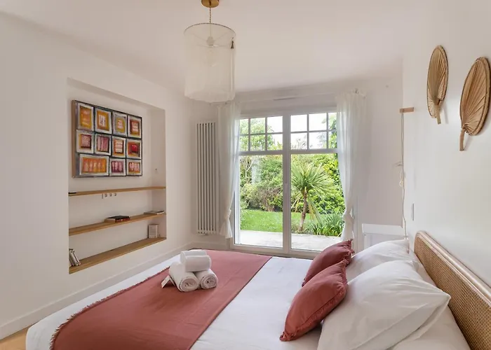 La Villa Des Rochettes - Charmante Maison Avec Piscine Et Jardin